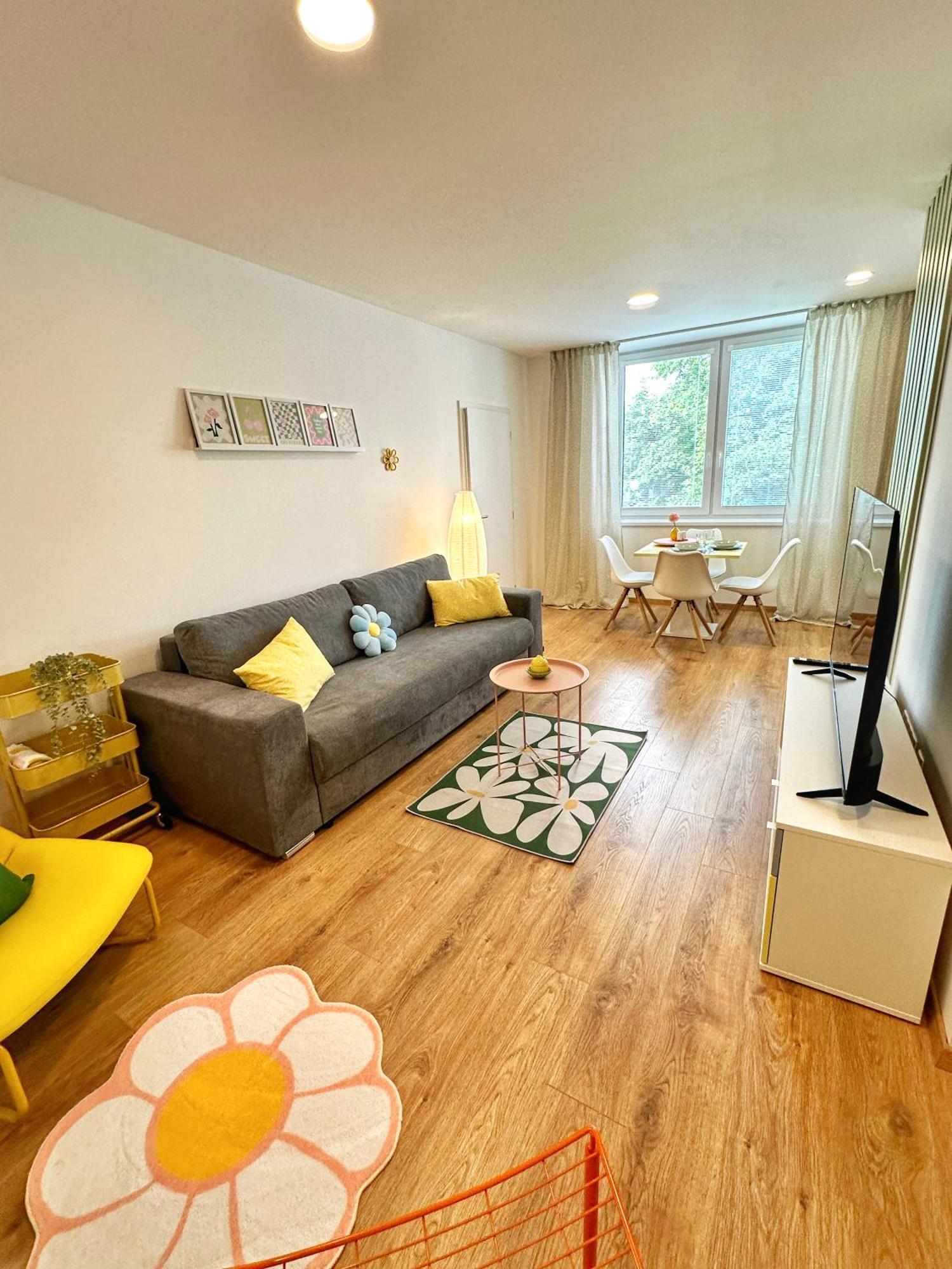 City Apartment I Тренчин Экстерьер фото