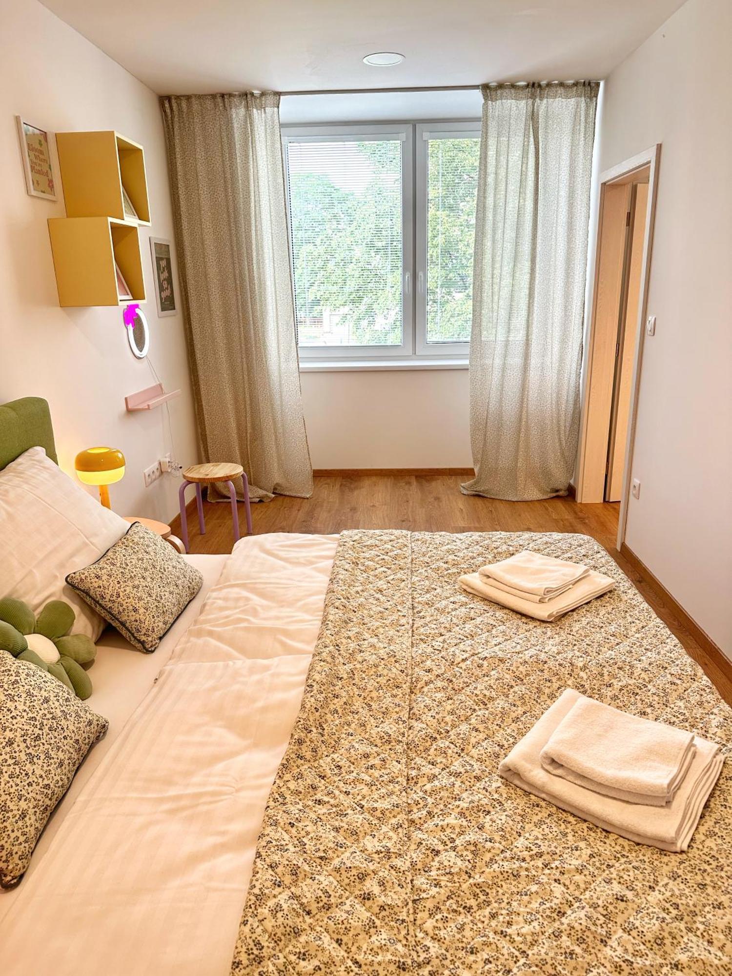 City Apartment I Тренчин Экстерьер фото